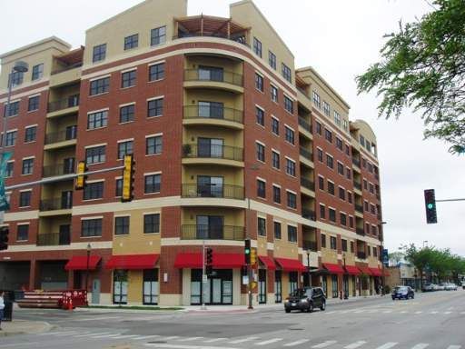 4953 Oakton Street, Skokie, IL 60077