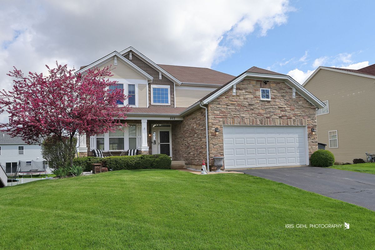 862 Heartland Park Lane, Antioch, IL 60002