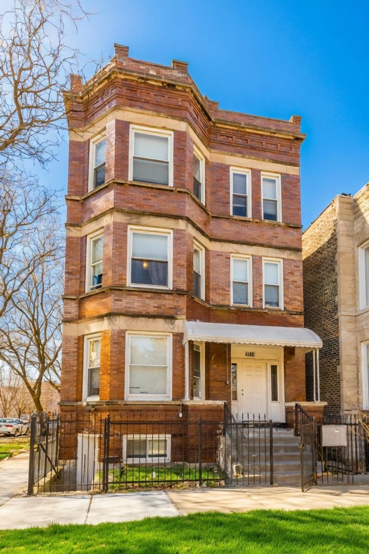 1301 S Christiana Avenue — Chicago, IL 60623