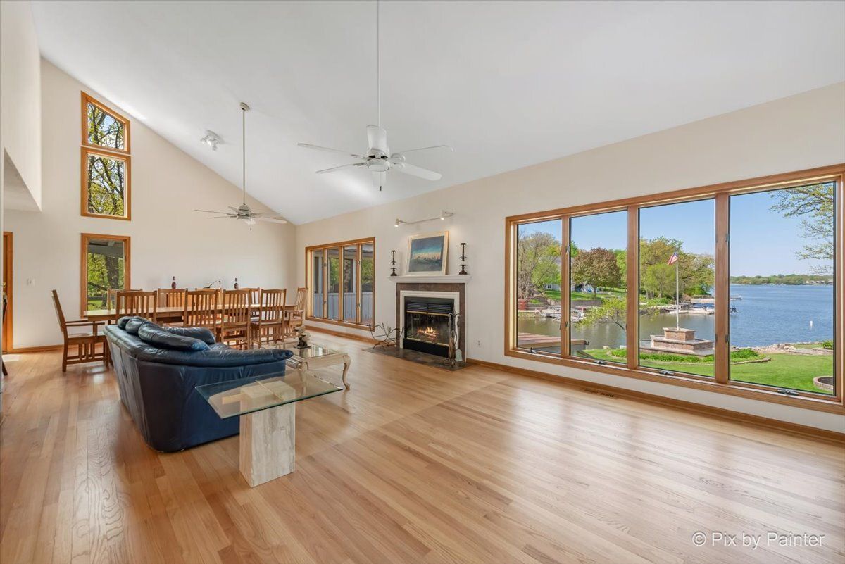 1594 Lila Circle, Lake Holiday, IL 60548