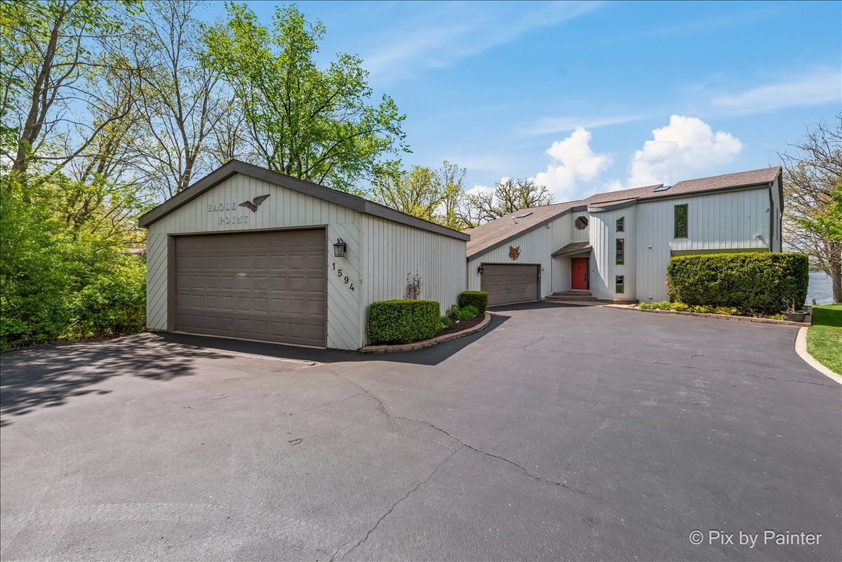 1594 Lila Circle, Lake Holiday, IL 60548