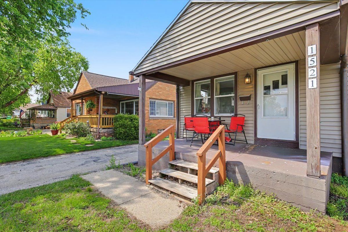 1521 FISHER Street, Pekin, IL 61554