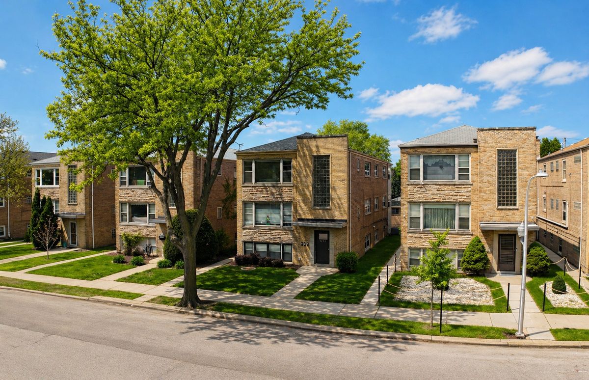 3924 California Avenue, Chicago, IL 60618