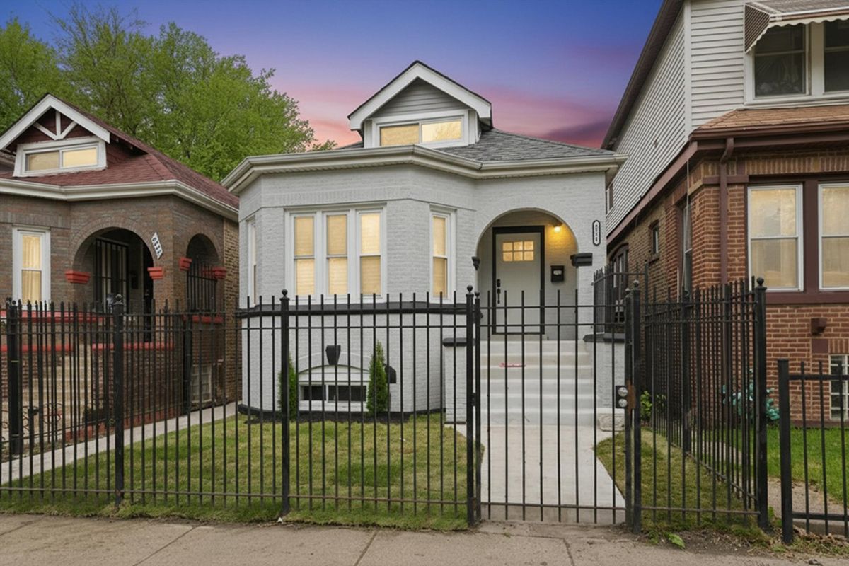 6824 Wood Street, Chicago, IL 60636
