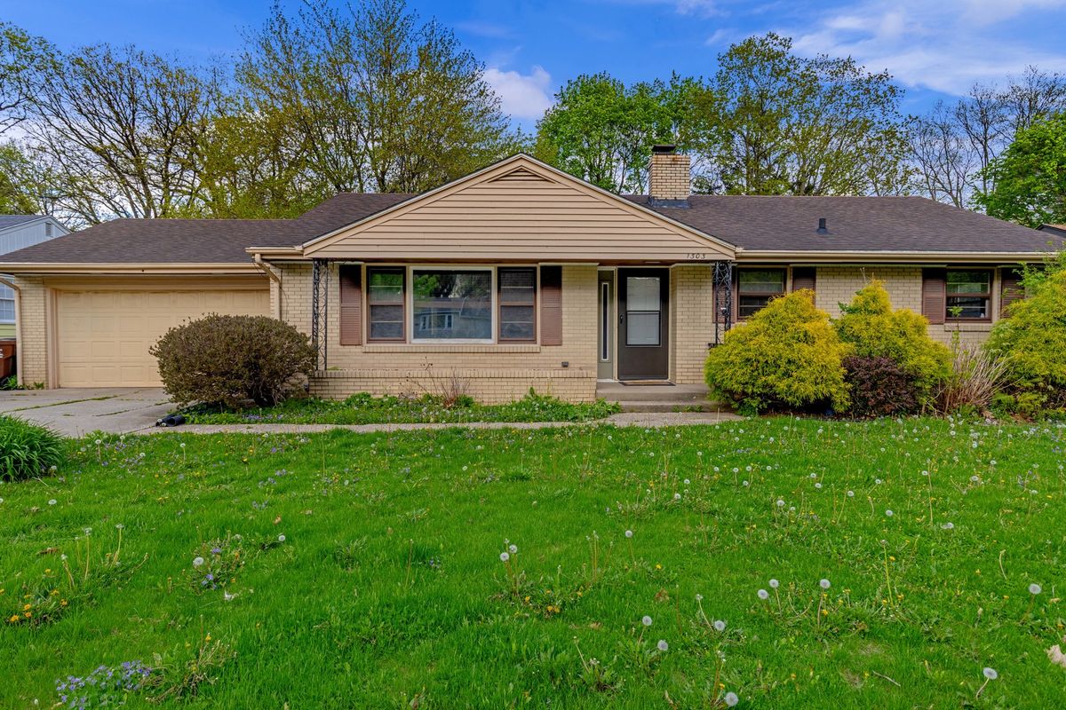 1303 Roncevalles Avenue, Rockford, IL 61107