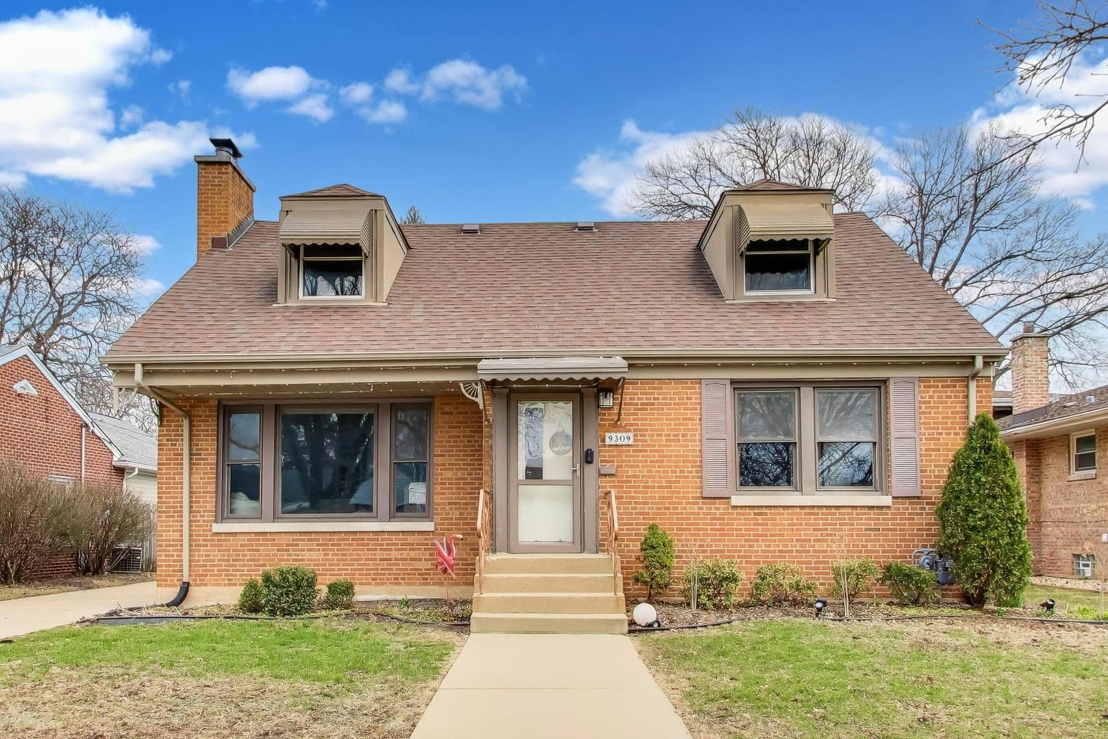 9309 S Lawndale Avenue — Evergreen Park, IL 60805