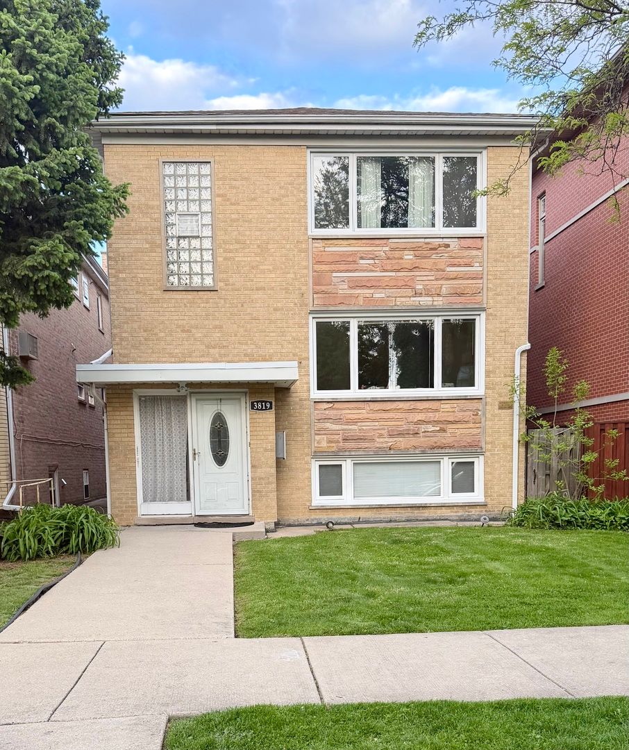 3819 Kenneth Avenue, Chicago, IL 60641