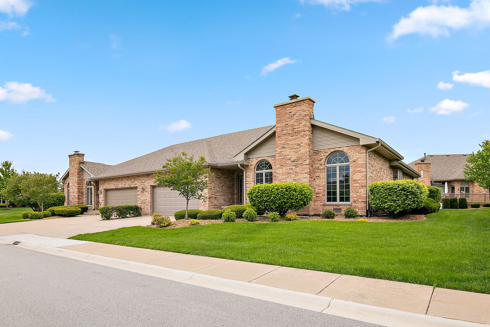 21205 Arbour Walk Drive — Frankfort, IL 60423