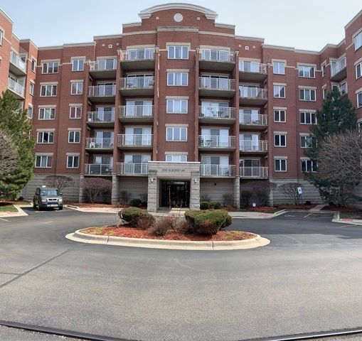 6560 Diversey Avenue, Chicago, IL 60707