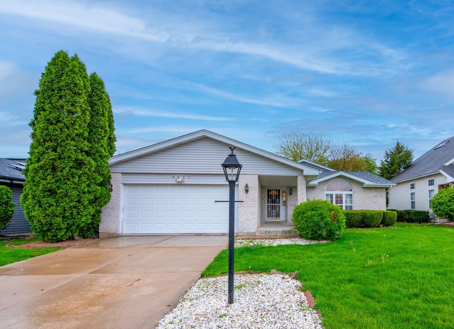 4235 187th Place — Country Club Hills, IL 60478