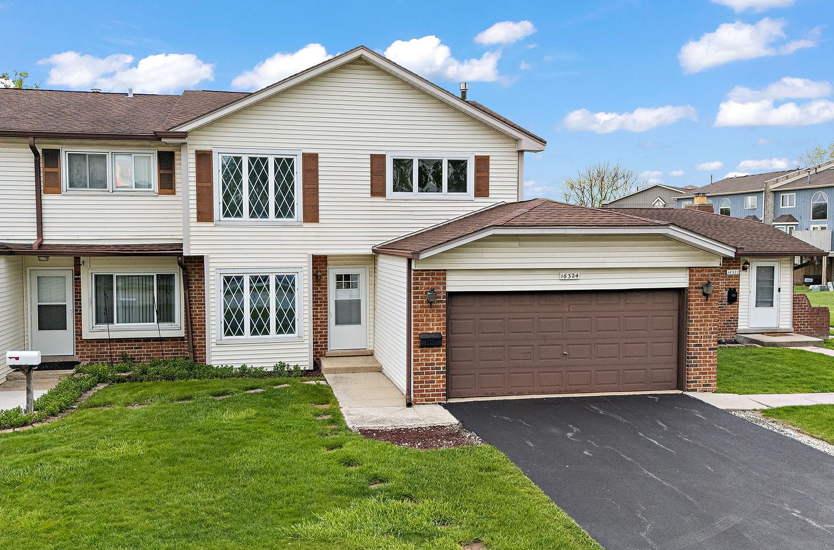 16324 Brementowne Drive — Tinley Park, IL 60477