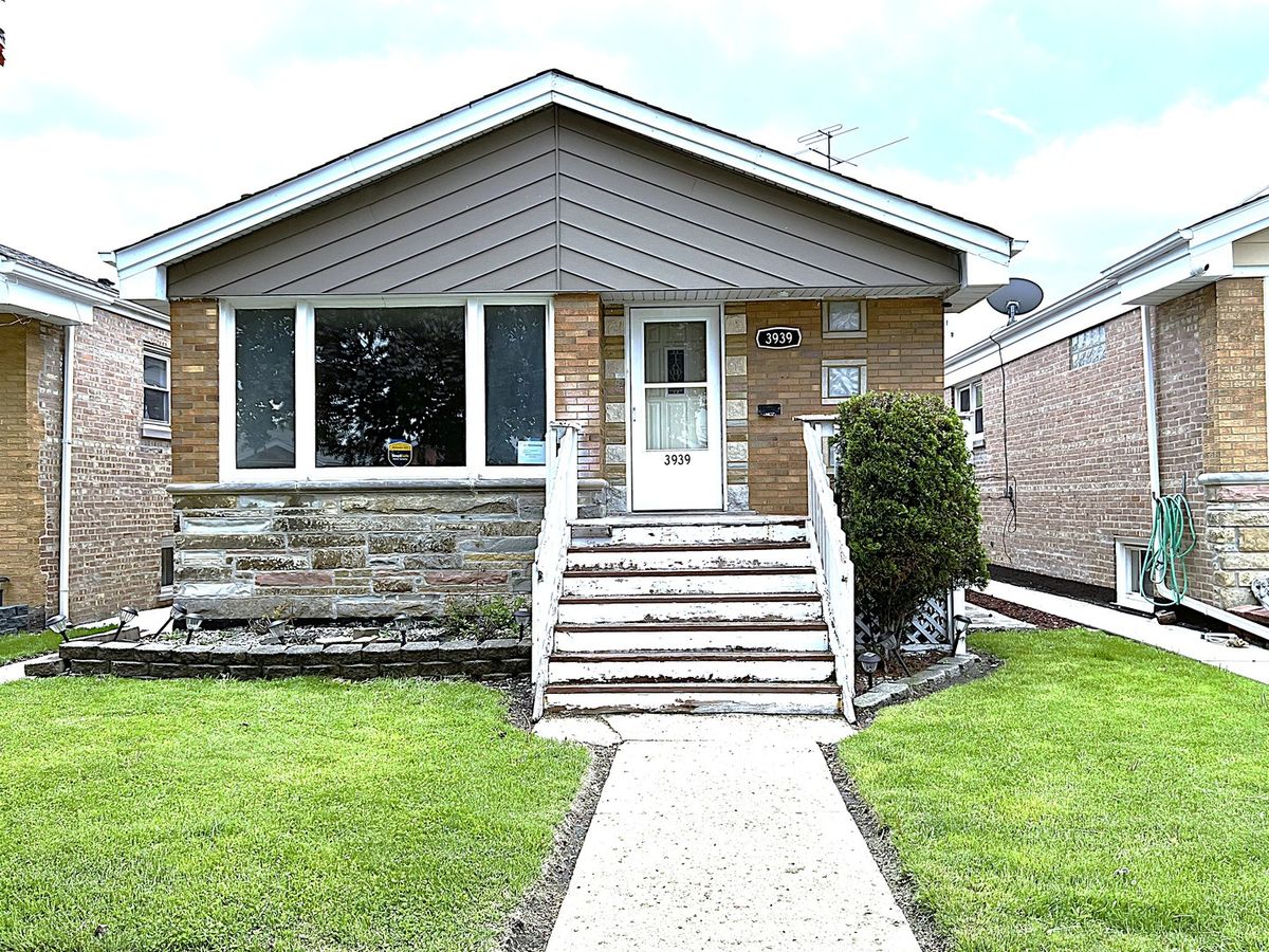 3939 84th Place, Chicago, IL 60652