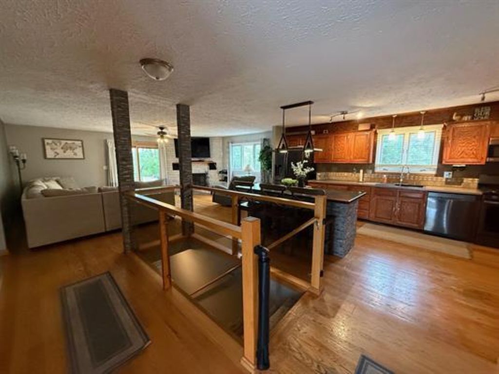 7758 Ray Court, Roscoe, IL 61073