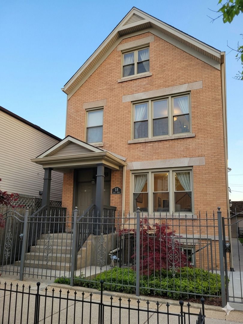 3648 George Street, Chicago, IL 60618