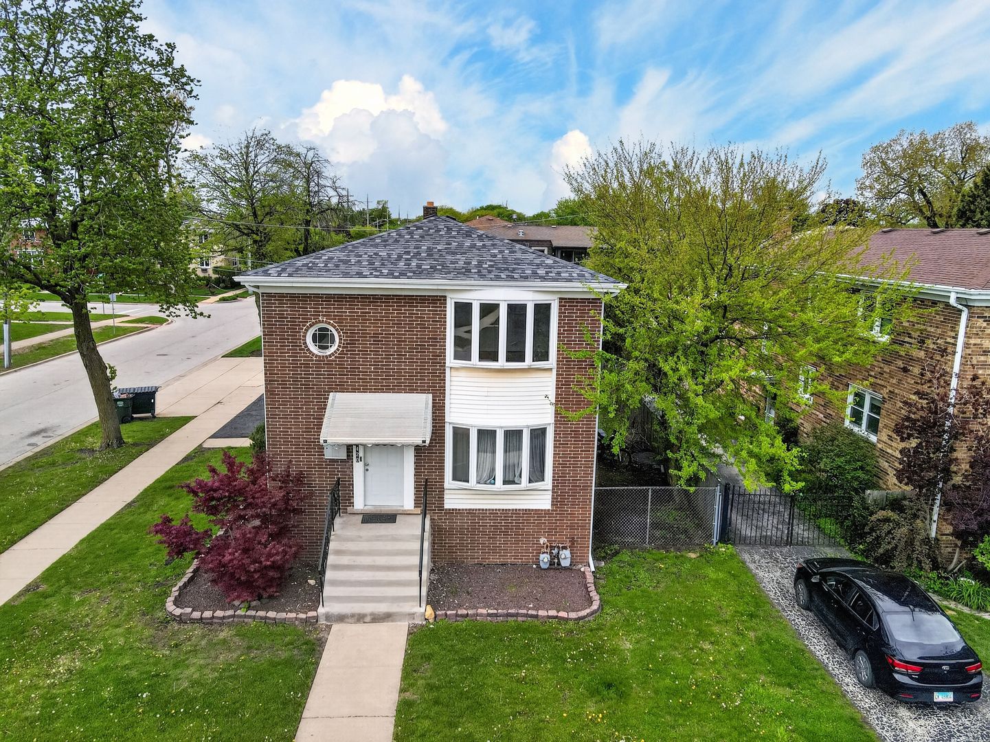 4420 VERNON Avenue — Brookfield, IL 60513