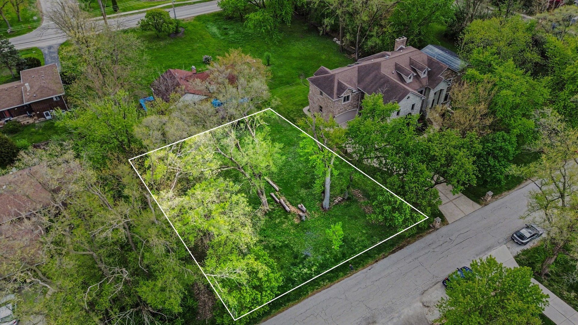 5865 Alabama Avenue — Willowbrook, IL 60527