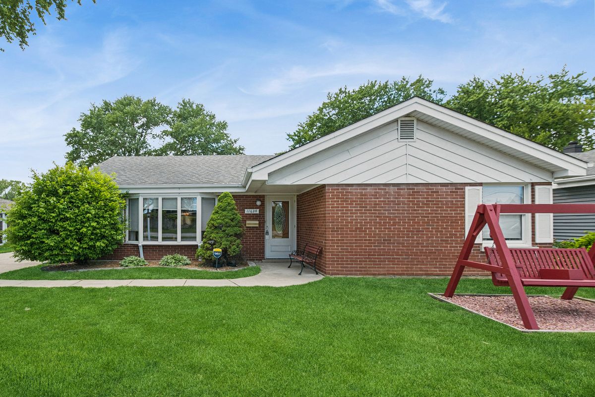 11624 S Ridgeland Avenue, Worth, IL 60482