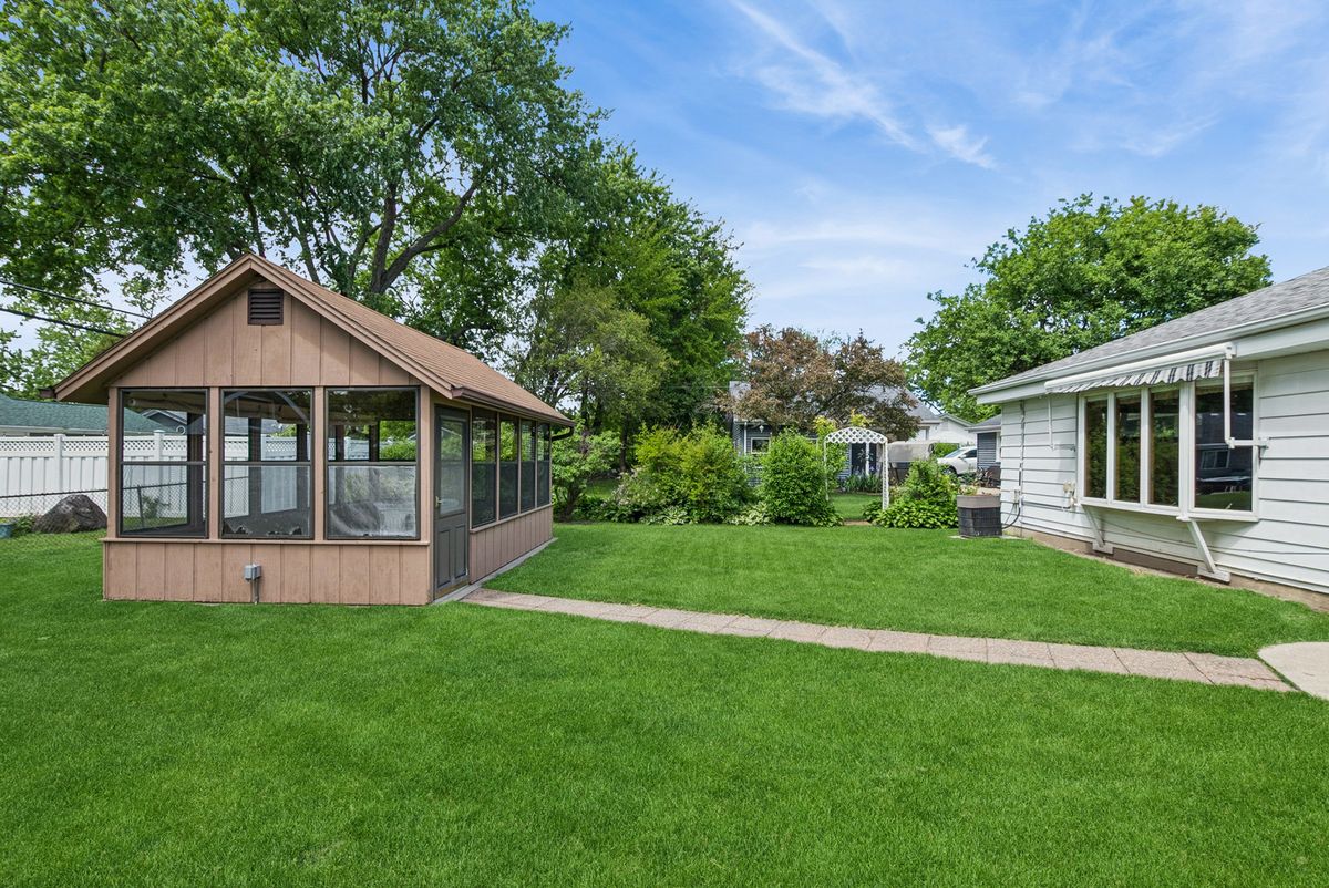 11624 S Ridgeland Avenue, Worth, IL 60482