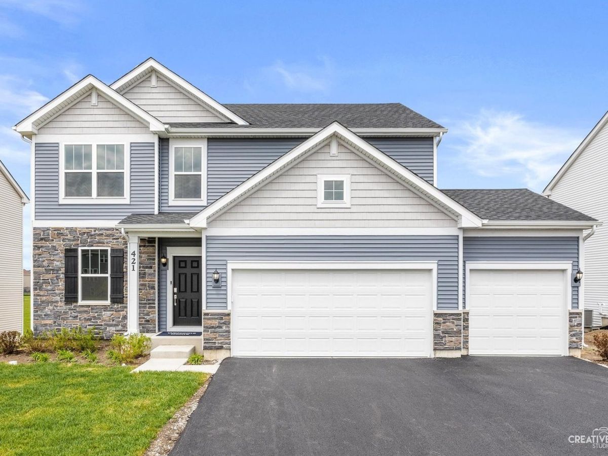 421 Hathaway Lane, Oswego, IL 60543