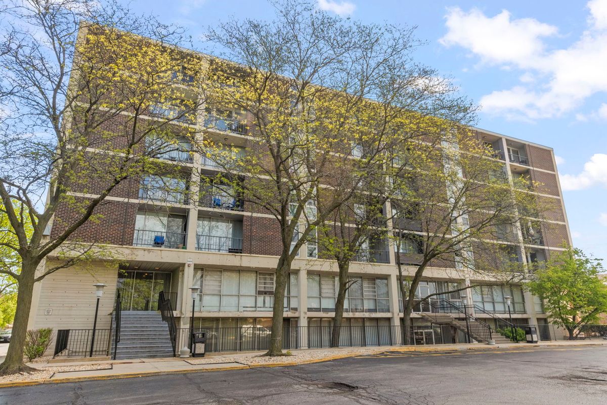 1043 York Road, Bensenville, IL 60106
