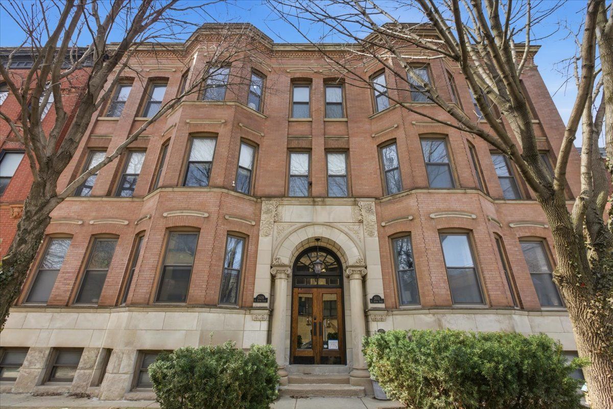 2608 N Dayton Street #3S — Chicago, IL 60614