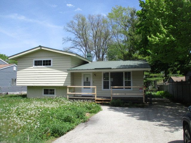 7514 Pingree Road — Crystal Lake, IL 60014