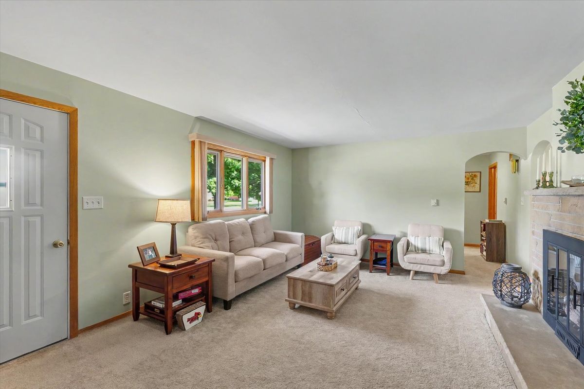 430 E Dent Street, Gilman, IL 60938