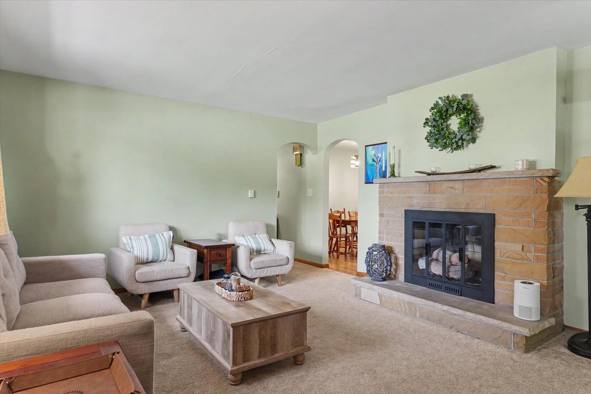 430 E Dent Street, Gilman, IL 60938