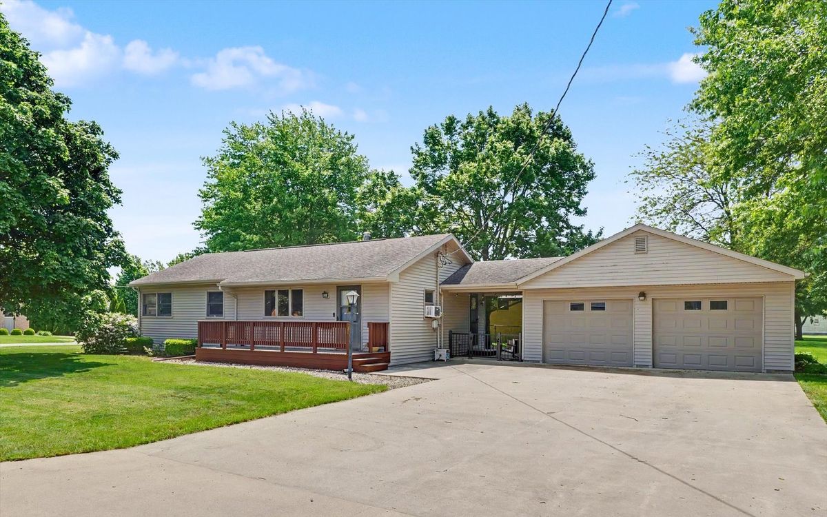 430 Dent Street, Gilman, IL 60938
