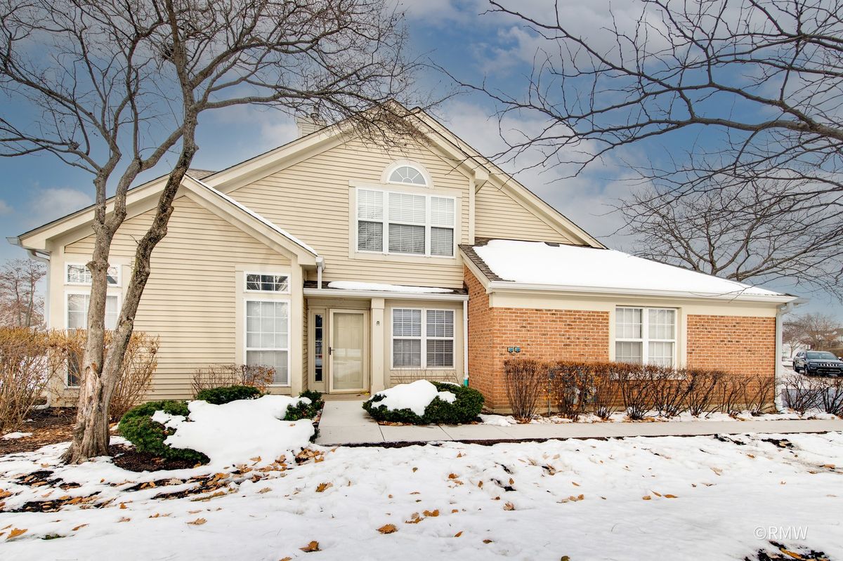 460 Mayflower Lane, Bartlett, IL 60103