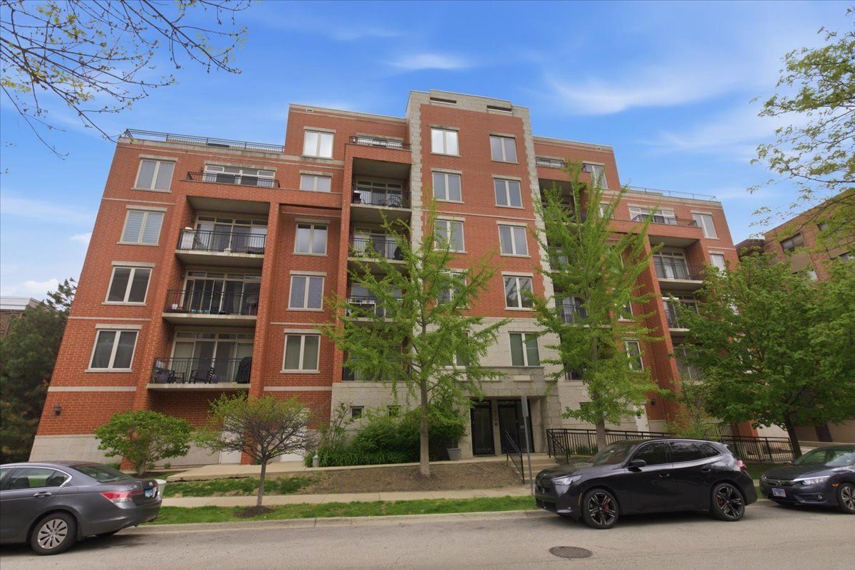 1670 Mill Street, Des Plaines, IL 60016