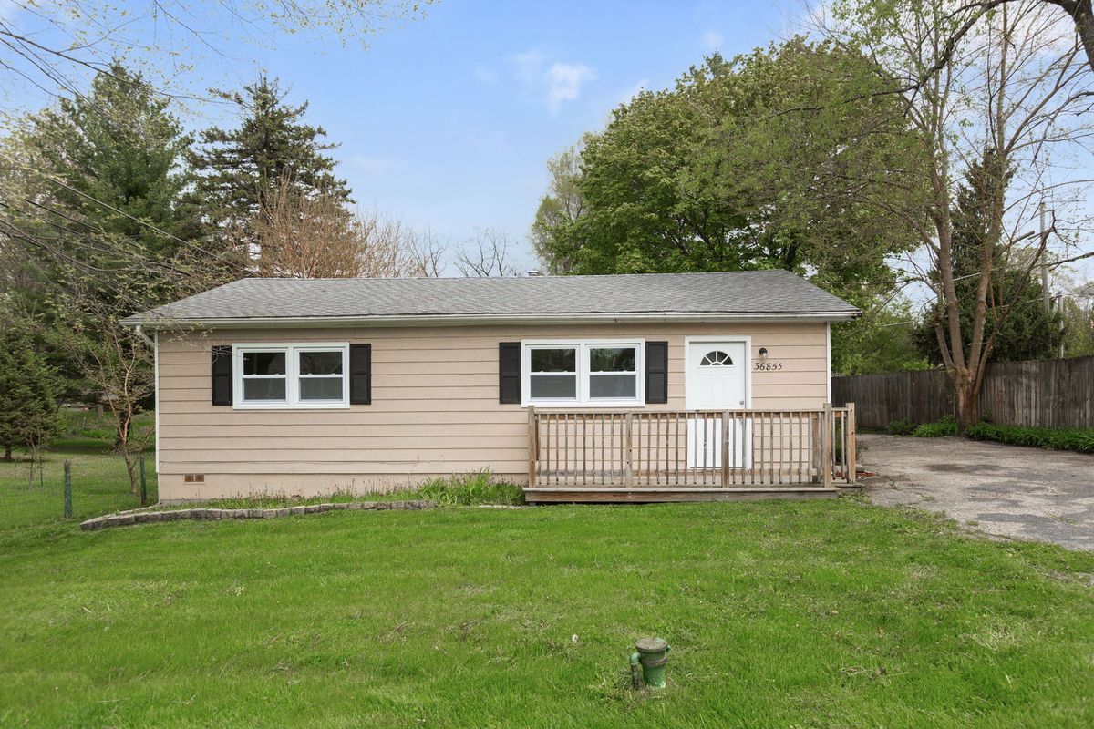 36855 Elizabeth Drive, Lake Villa, IL 60046
