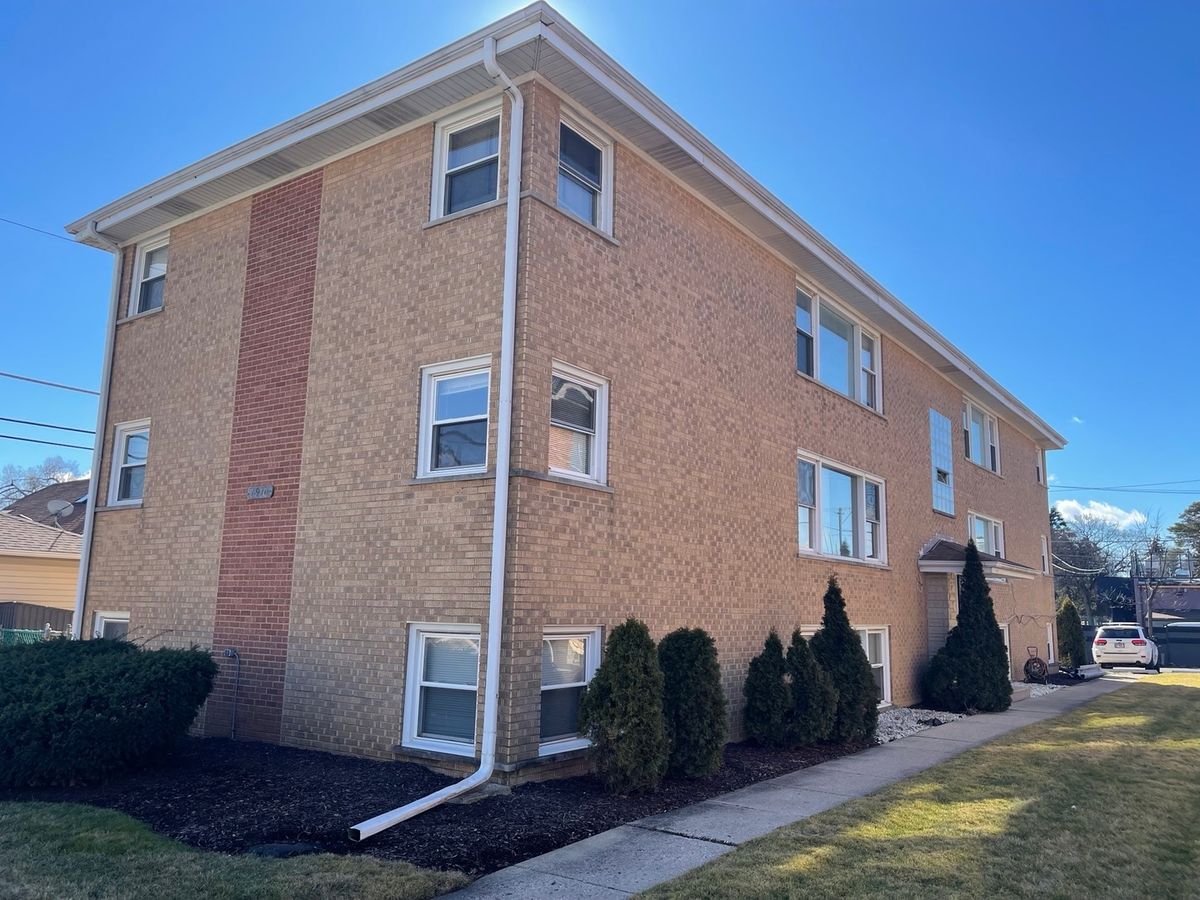 6910 Rosemary Lane, Niles, IL 60714