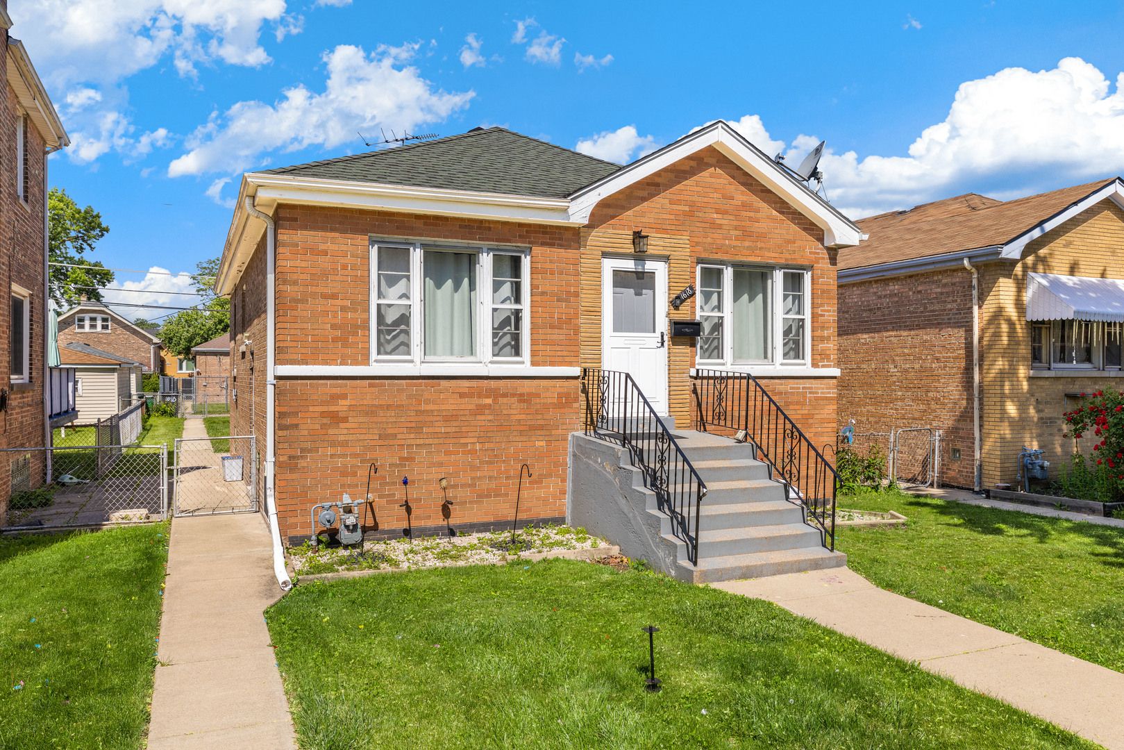 1618 Gunderson Avenue — Berwyn, IL 60402