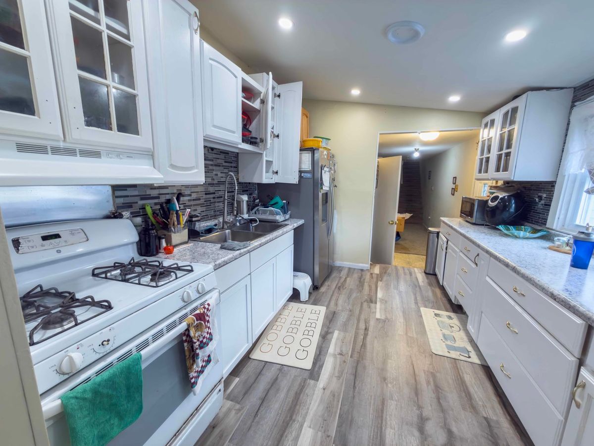 2912 18th Place, North Chicago, IL 60064