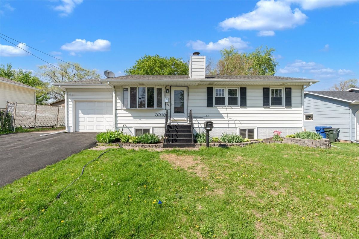 3218 11th Street, Davenport, IA 52804