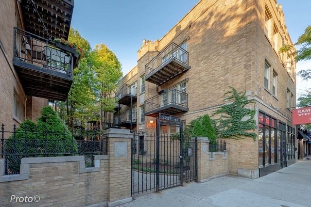 2237.5 LINCOLN Avenue, Chicago, IL 60614