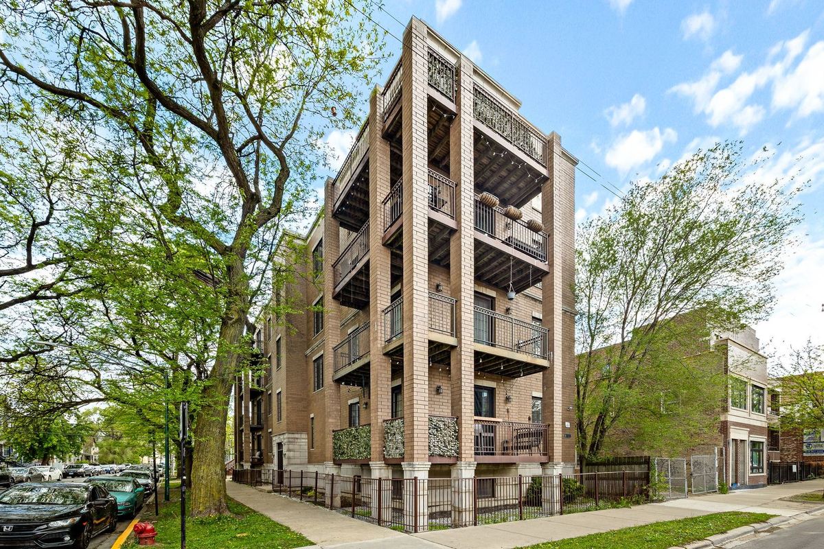 3435 Belmont Avenue, Chicago, IL 60618