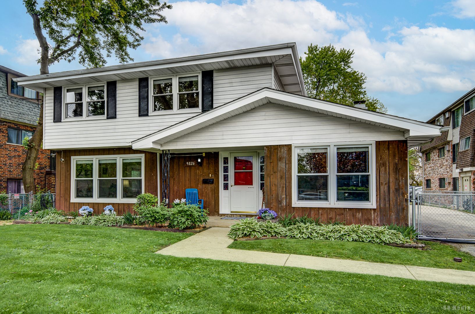 9826 Nottingham Avenue — Chicago Ridge, IL 60415