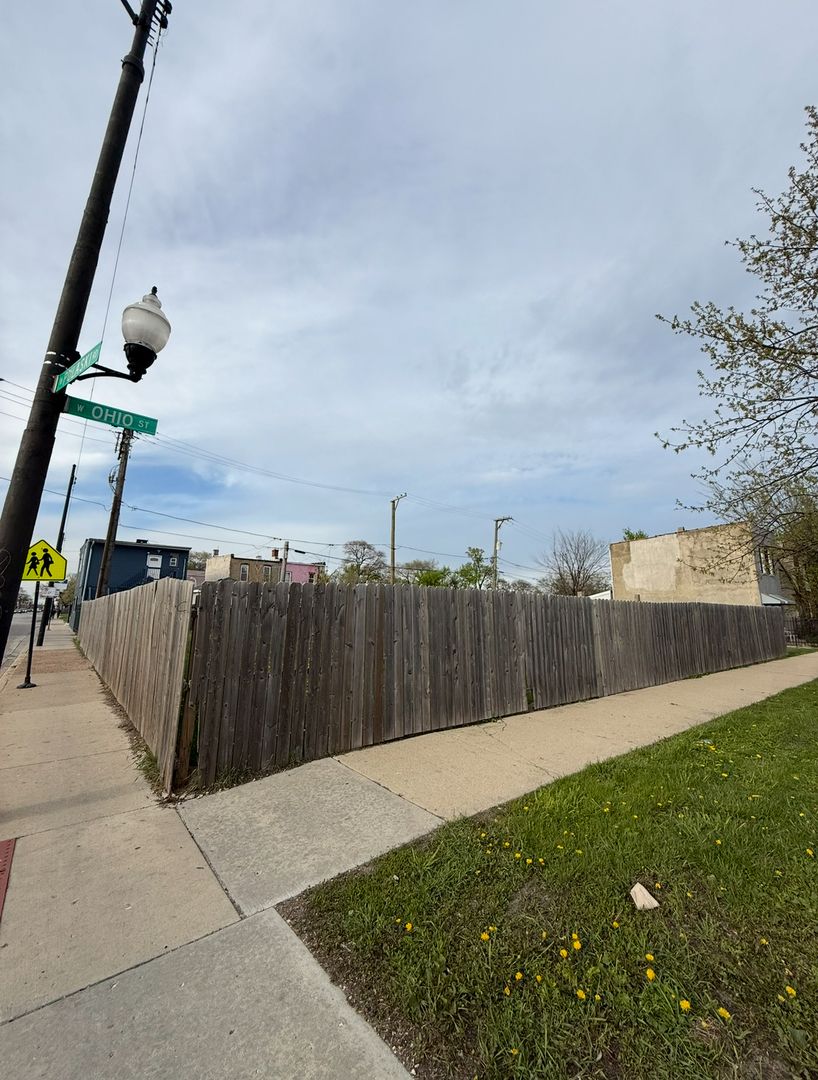 3964 Ohio Street, Chicago, IL 60624