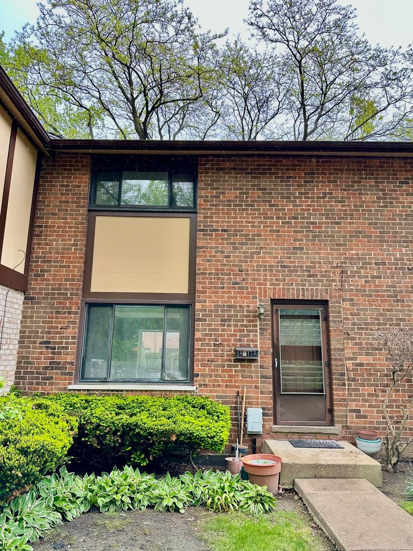 18w158 16th Street — Villa Park, IL 60181