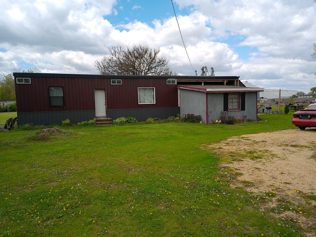 14178,14190,14192 Dearborn Avenue, South Beloit, IL 61080