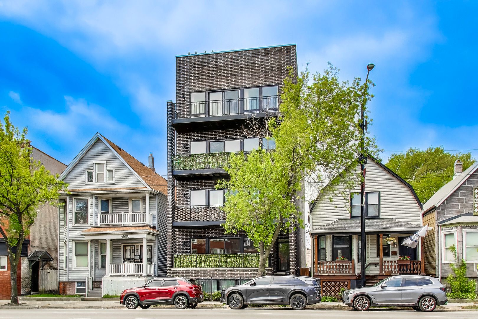 5042 N Western Avenue #PH — Chicago, IL 60625