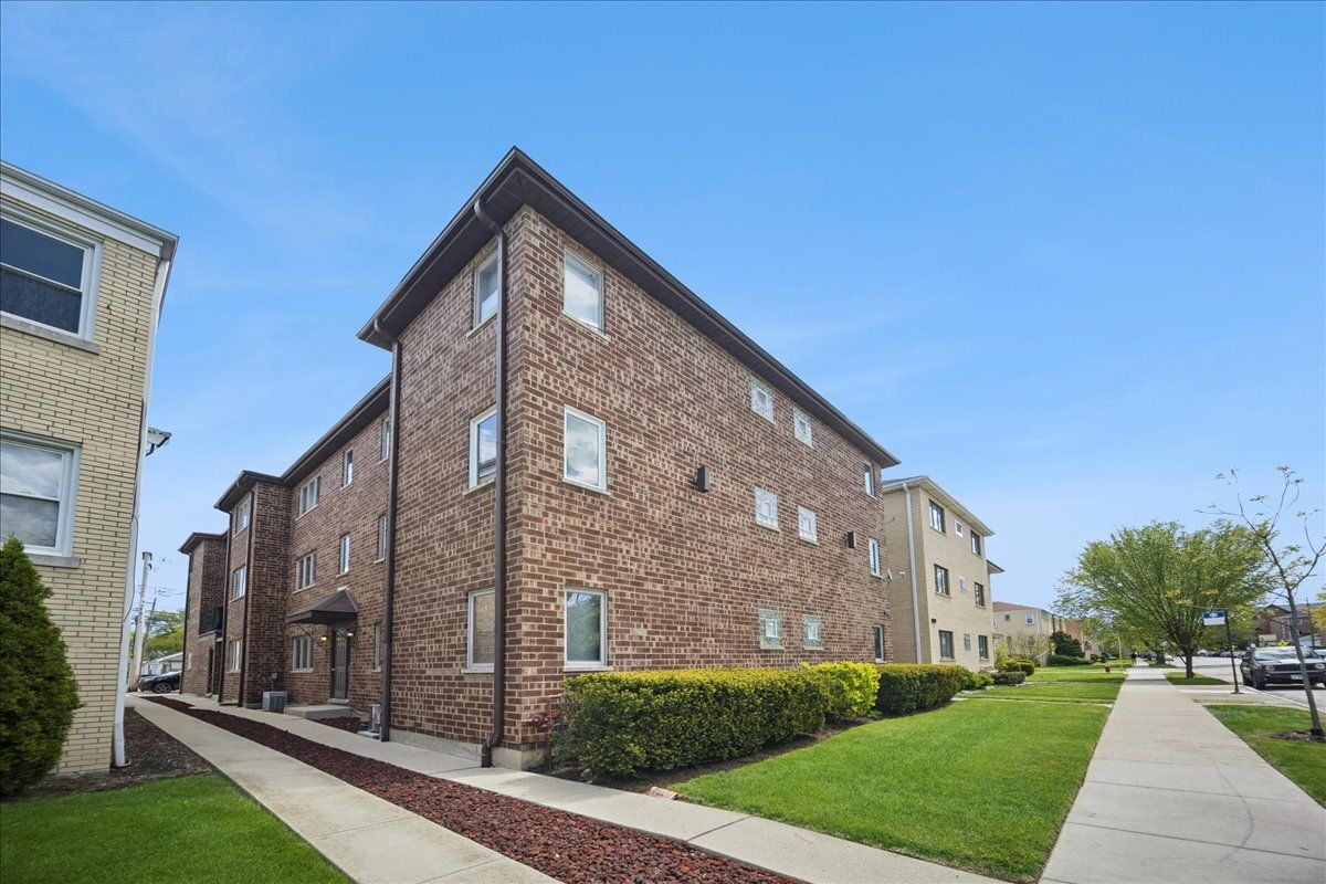 6625 Northwest Highway, Chicago, IL 60631