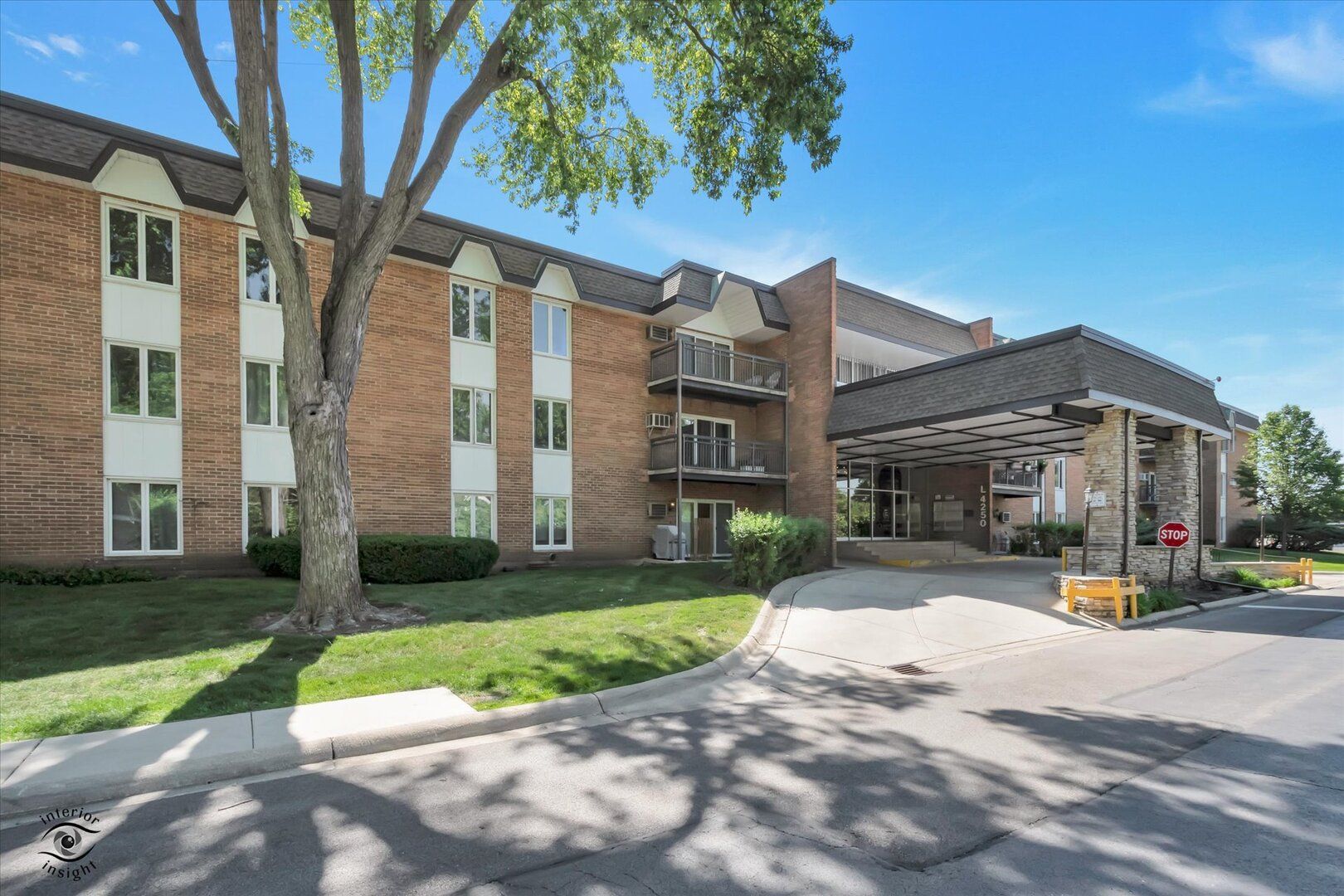 4250 Saratoga Avenue #307 — Downers Grove, IL 60515