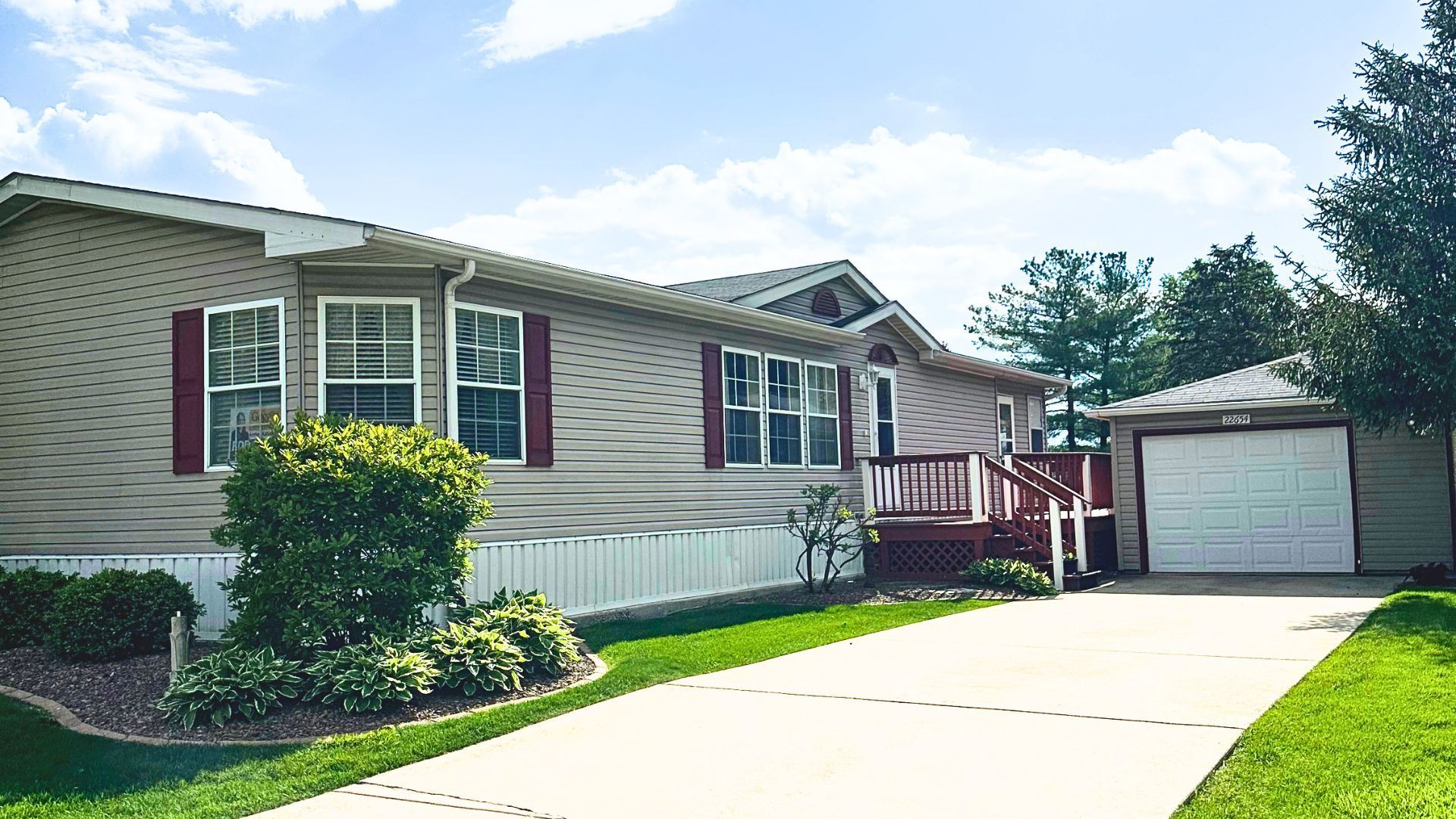 22654 Foxfire Drive — Frankfort, IL 60423