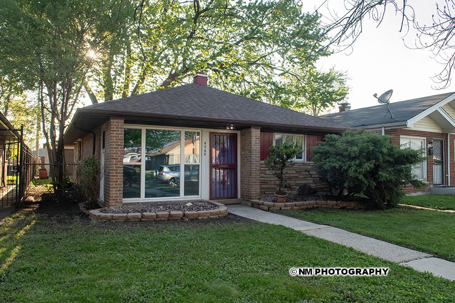 9540 Bennett Avenue, Chicago, IL 60617