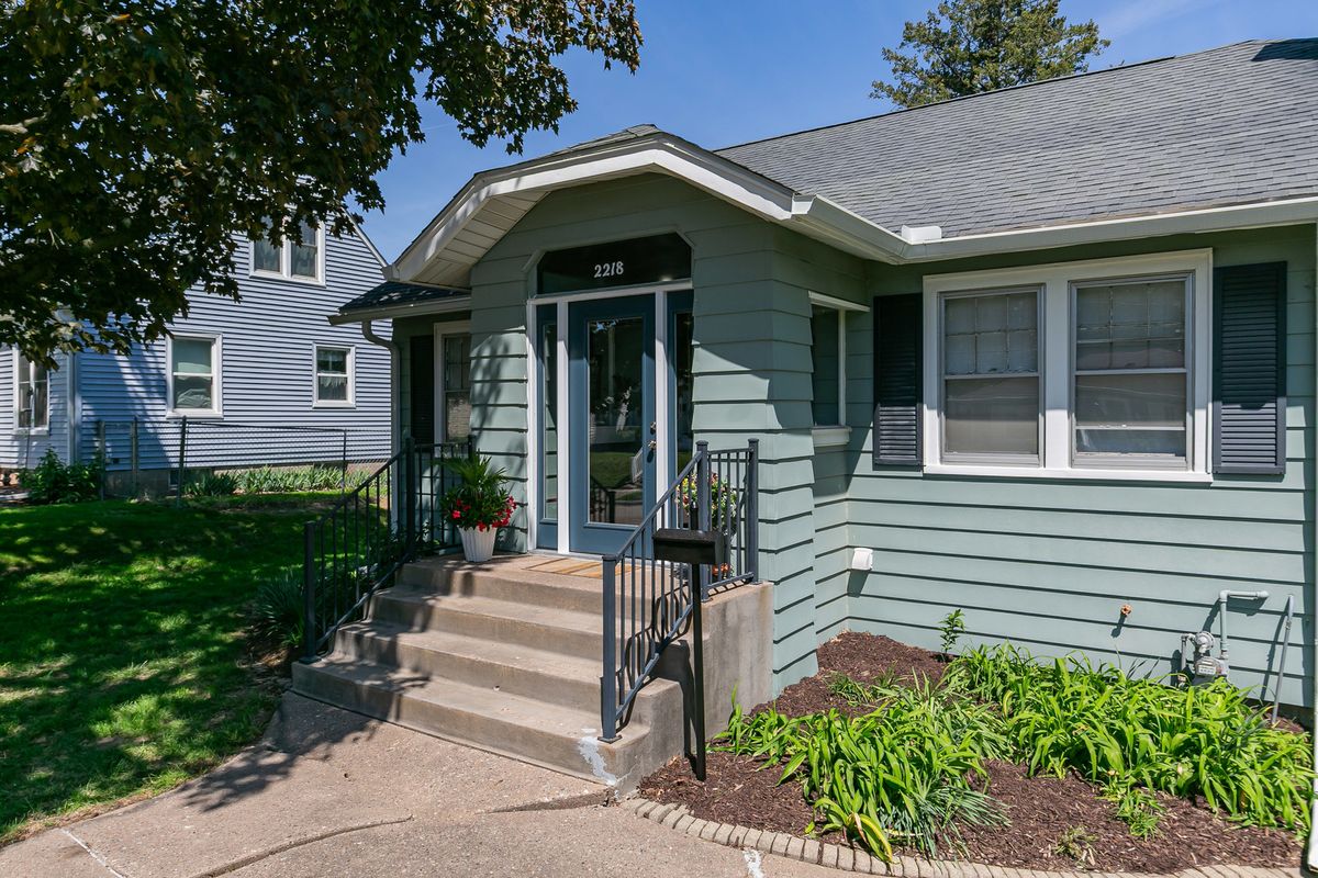 2218 Lombard Street, Davenport, IA 52806