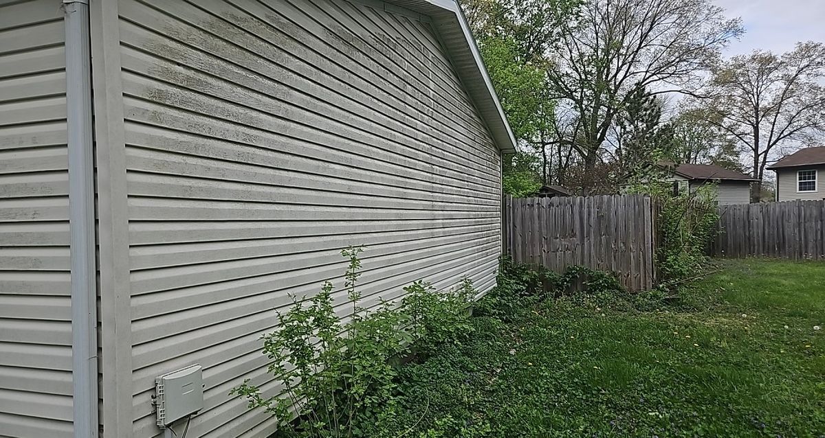 301 Illini Drive, Watson, IL 62473