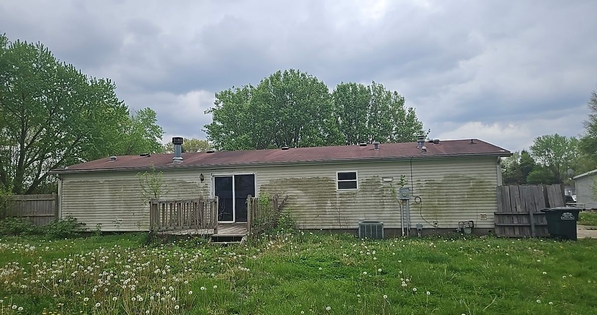 301 Illini Drive, Watson, IL 62473